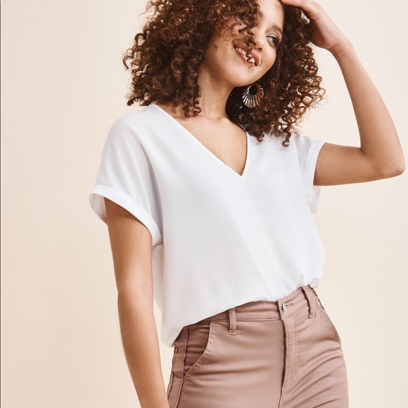 Dynamite V-neck Silky Blouse 💜 - Picture 3 of 3